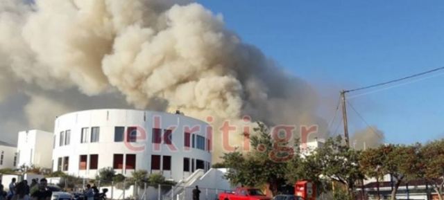 Μεγάλη φωτιά στο Πανεπιστήμιο Κρήτης - Αποπνικτική ατμόσφαιρα [εικόνες &amp; βίντεο]