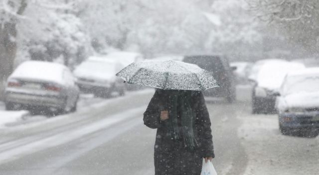 Επικίνδυνη κακοκαιρία προ των πυλών: Χιόνια, καταιγίδες, θυελλώδεις άνεμοι και ισχυρός παγετός