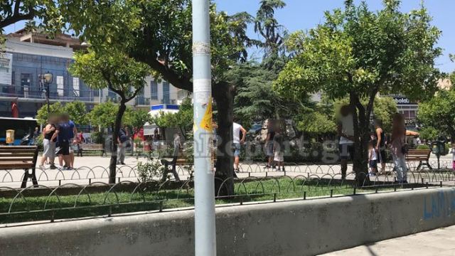 Λαμία: Έπεσε πάλι ξύλο στην πλατεία Πάρκου (ΒΙΝΤΕΟ-ΦΩΤΟ)