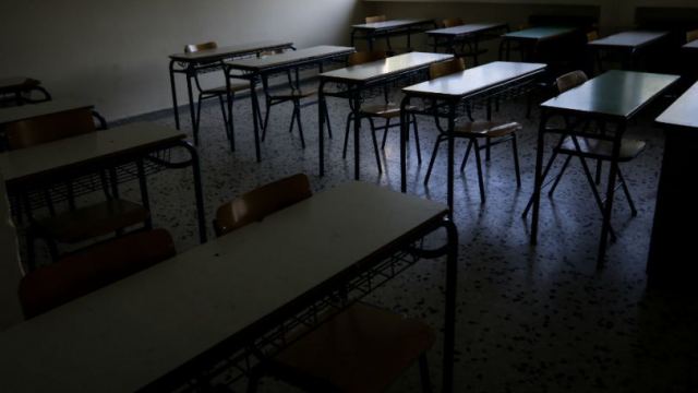 Σοκ: Καθηγήτρια κατηγορείται ότι αποπλάνησε 13χρονο μαθητή της - ΒΙΝΤΕΟ