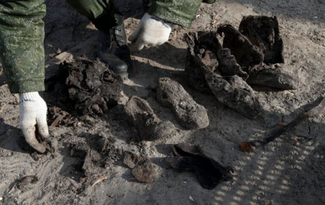 Βρέθηκε ομαδικός τάφος στη Συρία – «Οι περισσότεροι είναι αποκεφαλισμένοι»
