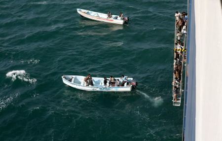 Νέα επίθεση των Χούθι με τηλεκατευθυνόμενο σκάφος γεμάτο εκρηκτικά στην Ερυθρά Θάλασσα - «Ήταν αποτυχημένη», δήλωσαν οι ΗΠΑ