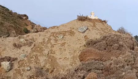 Μύκονος: «Εξαφανίστηκε» η εκκλησία στη βίλα του Αντώνη Ρέμου
