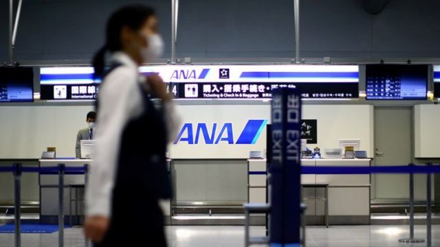 Τραμπ: Οι επιβάτες διεθνών πτήσεων θα υποβάλλονται σε διαγνωστικά τεστ κορωνοϊού