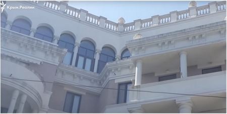 O Πούτιν βγάζει στο σφυρί το διαμέρισμα του Ζελένσκι στην Κριμαία -Τιμής εκκίνησης τα 250.000 δολάρια [βίντεο]