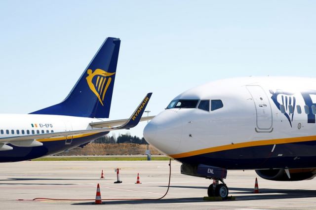 Βατερλό στις αεροπορικές: Στο 99,6% έφτασε η μείωση των επιβατών της Ryanair