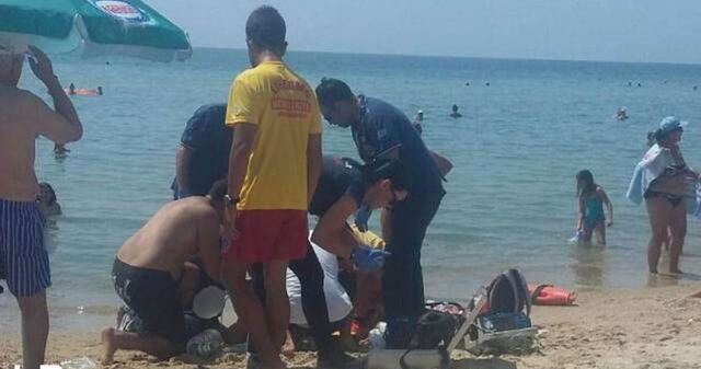 Αστυνομικοί έσωσαν λουόμενο σε παραλία της Ιτέας