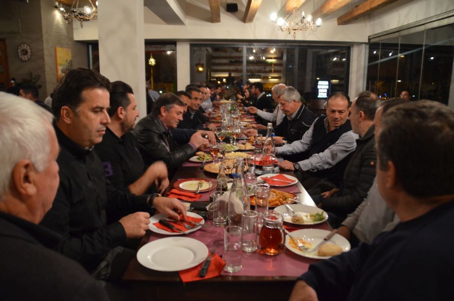 Ο Δήμος Λαμιέων έκανε το τραπέζι στον ΠΑΣ Λαμία (ΦΩΤΟ)