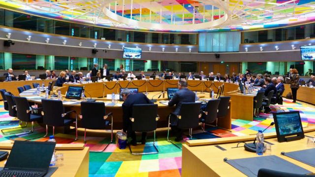 Πράσινο φως από το Eurogroup για τη δόση του ενός δισ. ευρώ