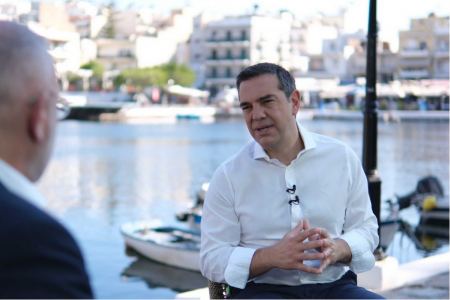 Τσίπρας στο ΚΡΗΤΗ TV: Υποκριτής ο Μητσοτάκης, παίζει επικίνδυνα παιχνίδια με τα εθνικά θέματα