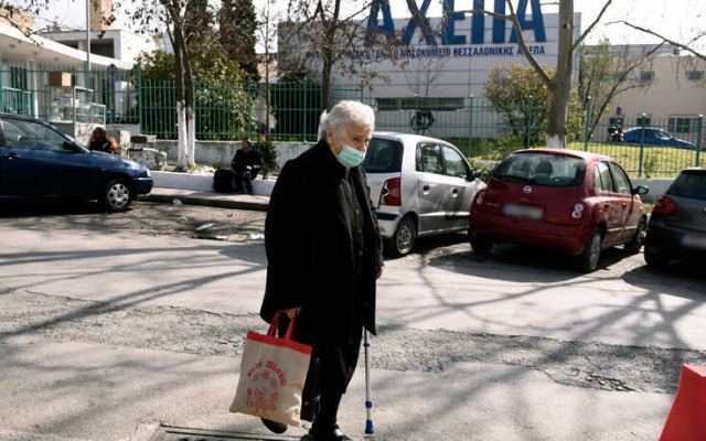 Κορωνοϊός: Το «καλό σενάριο» για την Ελλάδα – Πότε αναμένεται ύφεση