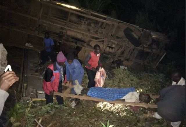 Ζιμπάμπουε: Τουλάχιστον 35 νεκροί σε δυστύχημα με λεωφορείο