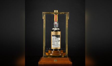 Σε δημοπρασία το πιο ακριβό ουίσκι στον κόσμο: Ένα μπουκάλι Macallan 97 ετών