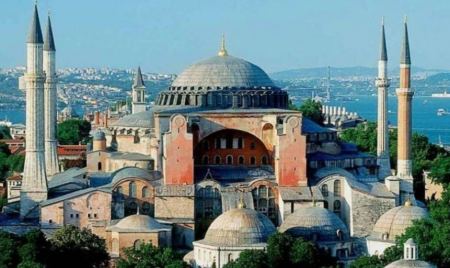 Τουρκία: Tέλος η δωρεάν είσοδος για τους τουρίστες στην Αγία Σοφία από τις 15 Ιανουαρίου