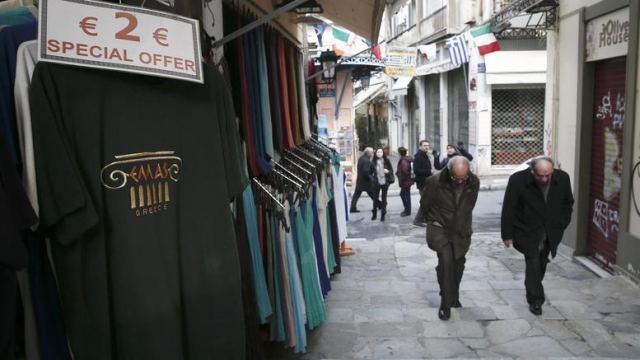 ΣΕΒ: 29.700 ευρώ χρωστάει ο κάθε Έλληνας στους δανειστές