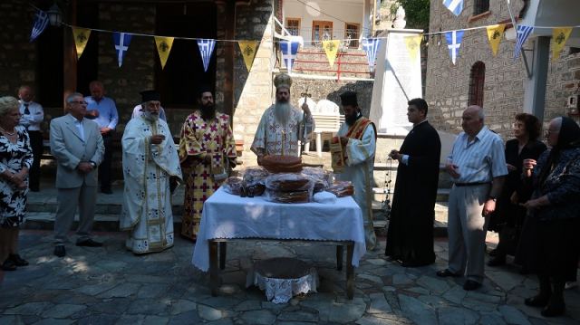 Στο Ροβολιάρι Φθιώτιδας ο Συμεών για τον εορτασμό των Αγίων Αποστόλων (ΦΩΤΟ)
