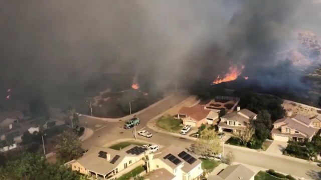 Καλιφόρνια: Συνεχίζεται η μάχη των πυροσβεστών με τις φλόγες