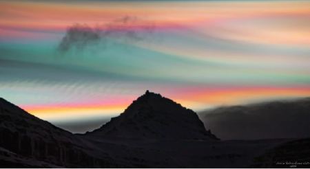 Μαγικό θέαμα στον Αρκτικό Κύκλο με σύννεφα - «ουράνιο τόξο»