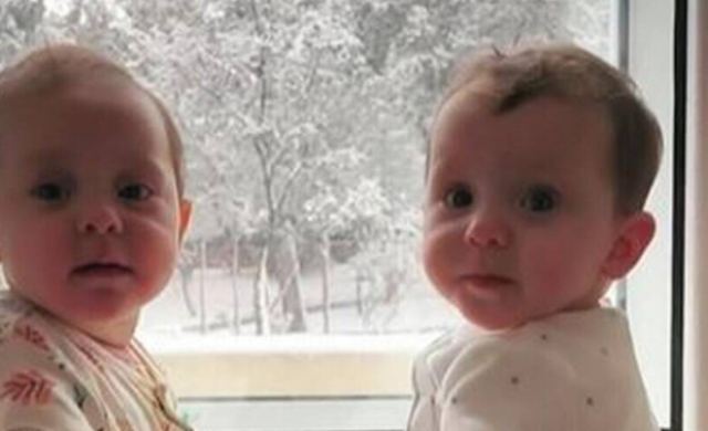 Μπόμπα - Τανιμανίδης: To video με τις κόρες τους να κοιτάζουν το χιόνι έγινε viral