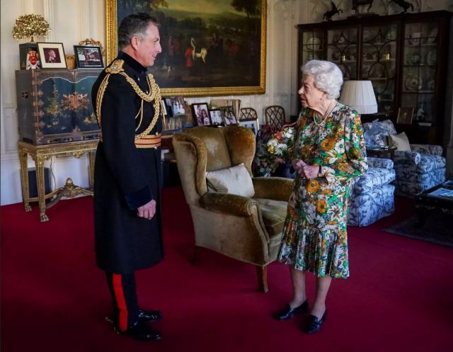 Βασίλισσα Ελισάβετ: Η πρώτη δημόσια εμφάνιση μετά τις απανωτές ακυρώσεις