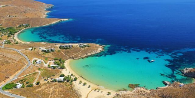 H πρώτη ελληνική παραλία χωρίς τσιγάρο