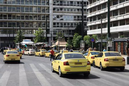 Πάσχα – Ταξί: Δεν θα καταβληθεί οικονομική ενίσχυση από τον ΕΦΚΑ