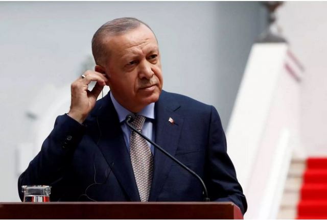 Τουρκία: Ο Ερντογάν άλλαξε ξανά υπουργό Οικονομικών – Συνεχίζει να καταποντίζεται η τουρκική λίρα
