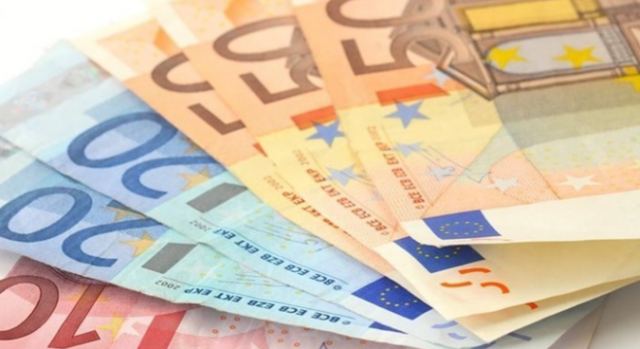 Επίδομα 800 ευρώ: Τελειώνει η προθεσμία για δηλώσεις αναστολών συμβάσεων - Πότε και σε ποιους θα πληρωθεί