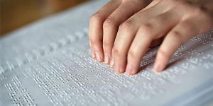 Λαμία: Εκμάθηση γραφής Braille (Κώδικας γραφής τυφλών) στο "ΚΕΚ Τετριμίδα"