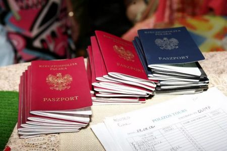Έκλεψαν από υπάλληλο εταιρείας κούριερ δύο βαλίτσες με διαβατήρια – Σε εξέλιξη έρευνες της αστυνομίας