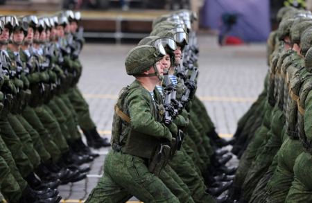 Ρωσία: Αναζητά μισθοφόρους στρατιώτες στο εξωτερικό με μισθό 10.000 δολάρια το μήνα
