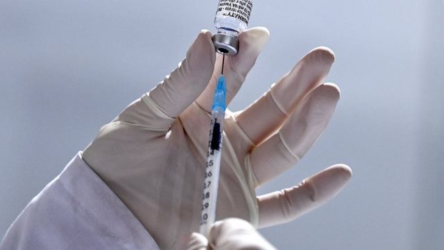 Κορωνοϊός - ΕΜΑ: Ασφαλές το εμβόλιο της Pfizer για παιδιά ηλικίας 12 - 15 ετών