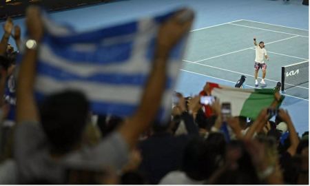 Στέφανος Τσιτσιπάς: O τελευταίος πόντος και οι πανηγυρισμοί για την πρόκριση στα προημιτελικά του Australian Open