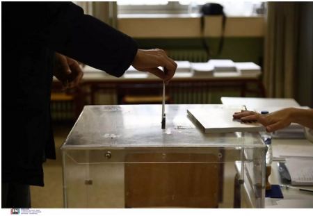 Δημοσκόπηση Alco: Στο 21,7% η διαφορά της ΝΔ από ΣΥΡΙΖΑ και επτακομματική βουλή