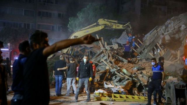 Σεισμός στην Τουρκία: Μεγαλώνει η τραγική λίστα, στους 113 οι νεκροί