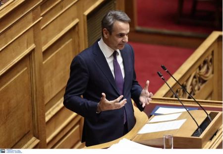 Κυριάκος Μητσοτάκης στη Βουλή: Οι μειώσεις στους φόρους και οι αυξήσεις στους μισθούς έχουν έρθει για να μείνουν