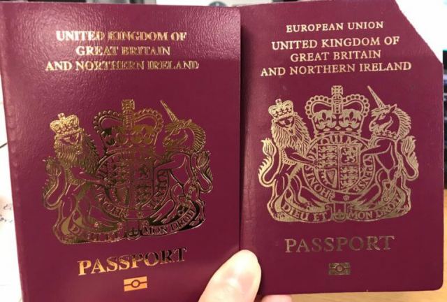 Brexit: Διαβατήρια χωρίς την ένδειξη “Ευρωπαϊκή Ένωση” έβγαλε η Βρετανία! Συνεχίζεται το αλαλούμ για την έξοδο από την ΕΕ