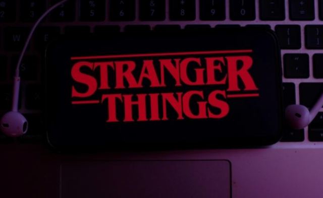 Stranger Things: Η νέα σεζόν &quot;αξίζει την αναμονή&quot;