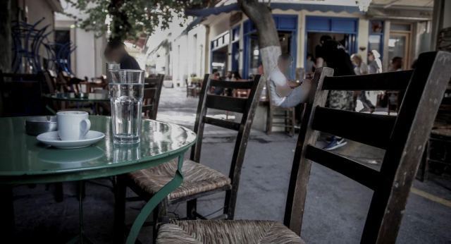 «Καμπάνα» σε καφενείο της Φθιώτιδας που άνοιξε και σέρβιρε πελάτες