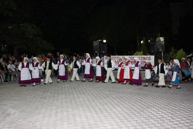 Βραδιά Παραδοσιακών Χορών την Παρασκευή στα Γαλανέικα