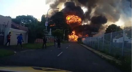 Νότια Αφρική: 26 νεκροί από την έκρηξη βυτιοφόρου στο Γιοχάνεσμπουργκ