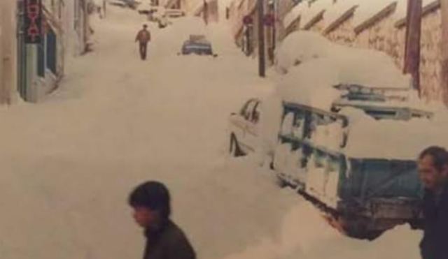 Η Λαμία με ένα μέτρο χιόνι το... 1987 - Δείτε ΒΙΝΤΕΟ