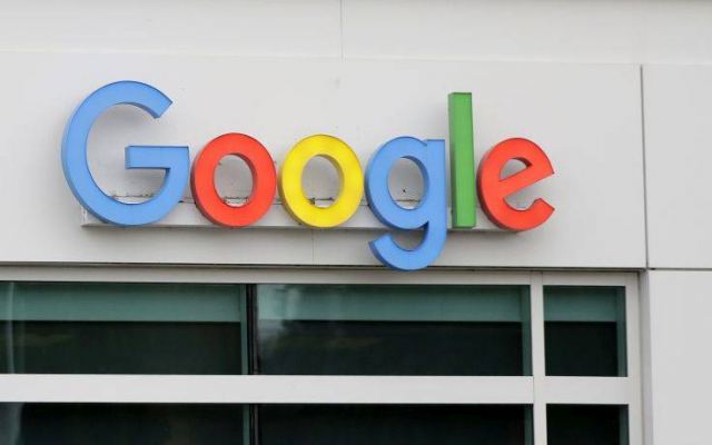 Η Google φρενάρει τις πολιτικές διαφημίσεις