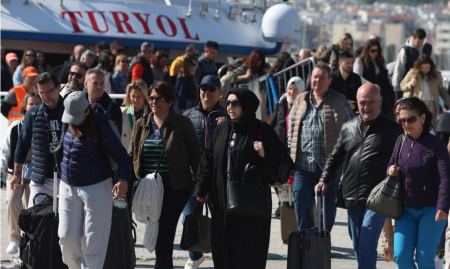 «Βουλιάζει» η Λέσβος από Τούρκους τουρίστες μετά τη visa express - Περίπου 6.000 αναμένονται μέχρι τις 14 Απριλίου