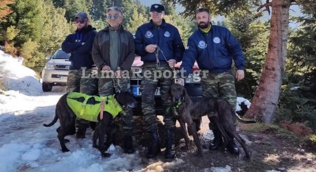 Φθιώτιδα: Έτσι έσωσαν τα κυνηγόσκυλα που εγκλωβίστηκαν στα χιόνια της Οίτης (ΒΙΝΤΕΟ-ΦΩΤΟ)