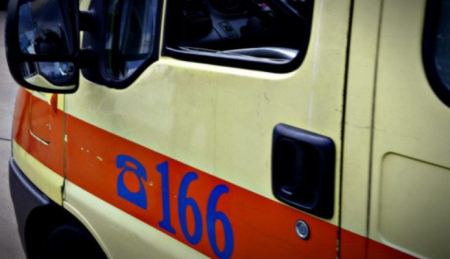 Μηχανή παρασύρθηκε από τρένο στη Θεσσαλονίκη: Σοβαρά τραυματισμένος ο οδηγός (ΒΙΝΤΕΟ)
