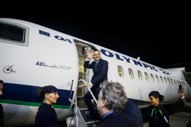 Με την πρώτη απευθείας πτήση Αθήνα – Σκόπια αναχώρησε ο αντιπρόεδρος της κυβέρνησης της ΠΓΔΜ [pics]