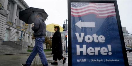 ΗΠΑ: Η «ανατομία» των ενδιάμεσων εκλογών: Πώς ψήφισαν οι Αμερικανοί σε σχέση με το 2018