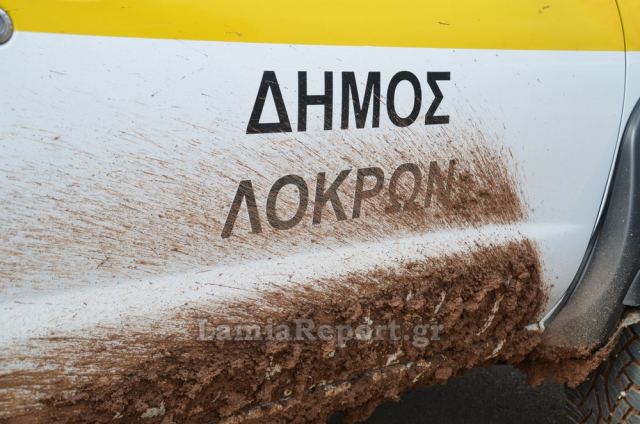Φθιώτιδα: Έβαψαν με σπρέι αυτοκίνητο του Δήμου Λοκρών