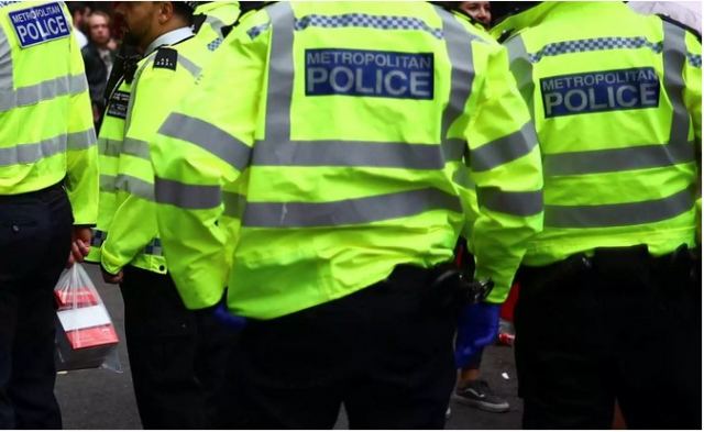 Λονδίνο: Φρίκη! 31 συλλήψεις για παιδική πορνογραφία – Χιλιάδες εικόνες με άγρια κακοποιημένες ψυχούλες
